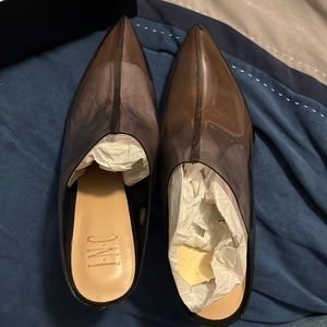 Inc kamaya vinyl shoe